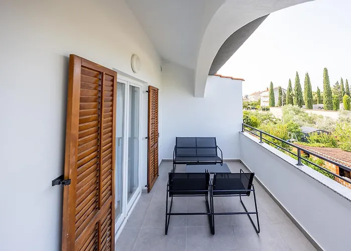 Apartment Yasmin & Viola Zadar