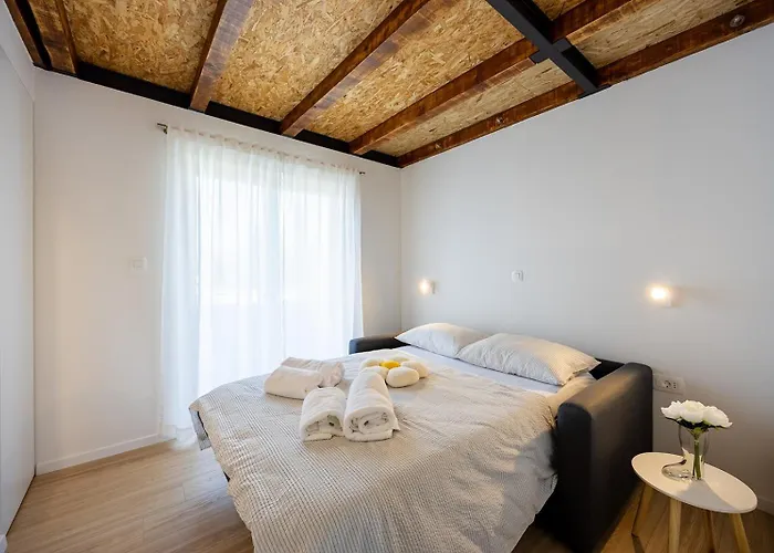 Apartman Yasmin & Viola